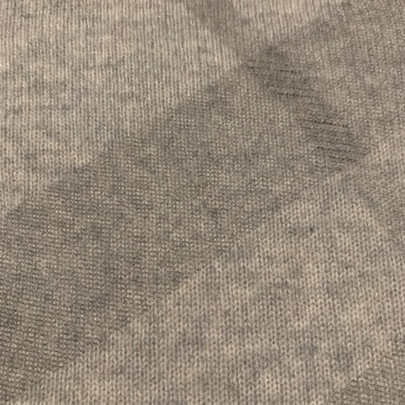 Burberry Brit 100% Cashmere Gray Nova sweater Large - Picture 6 of 8